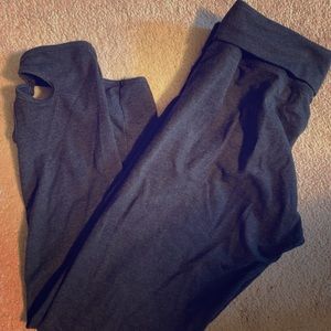 Aerie 7/8 length cut out legging